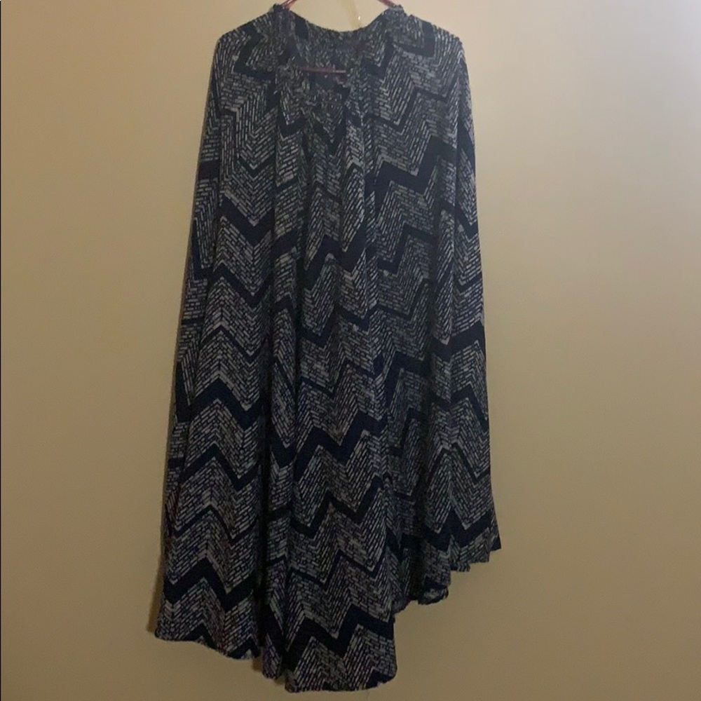 Polyester flowing skirts